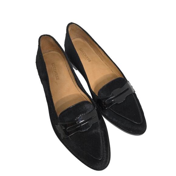 LUCCHESE WOMEN'S BLACK PONY HAIR LEATHER W/ PATENT LEATHER INLAY LOAFER SZ 7.5B - Picture 1 of 8